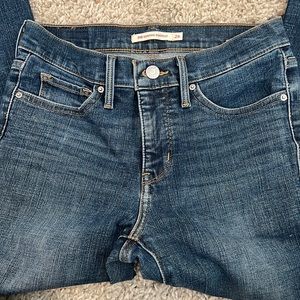 Women’s Levis 315 bootcut Jeans 26/32